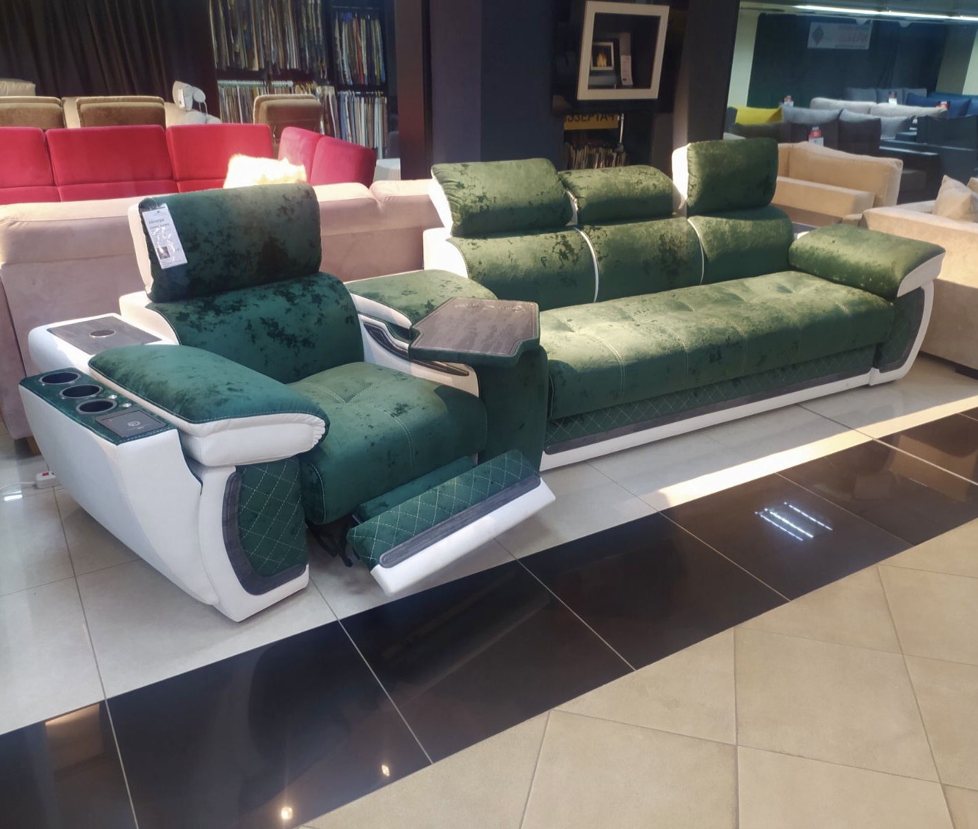 Прямой диван «Айпетри Люкс» БМВ 2 – изображение 1