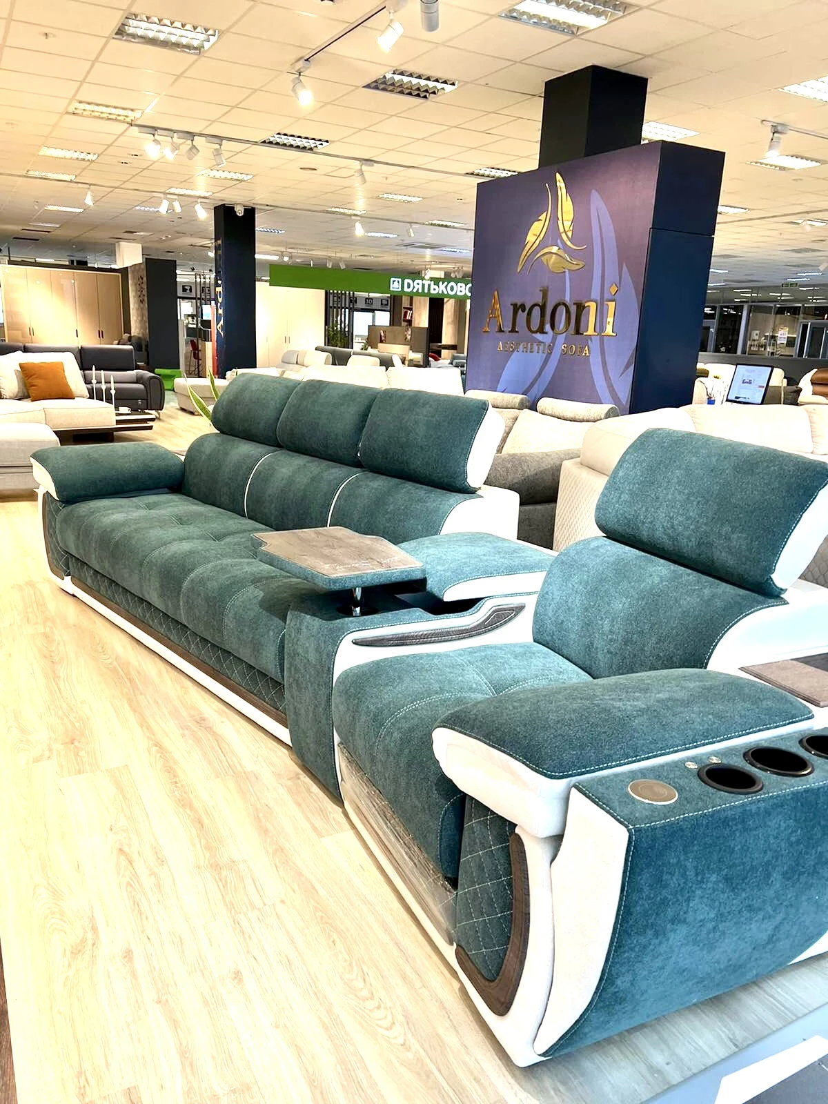 Прямой диван «Айпетри Люкс» БМВ 4 – изображение 3